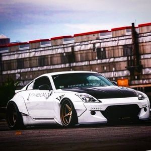 Meet your Posher, Eduardo